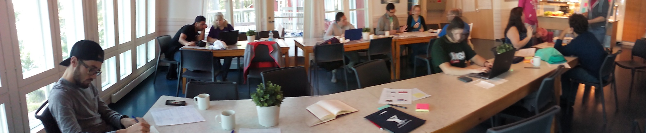 Подобрување на стандардите на кампот во Финска